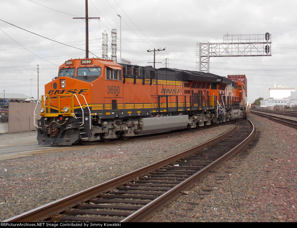 BNSF 3690